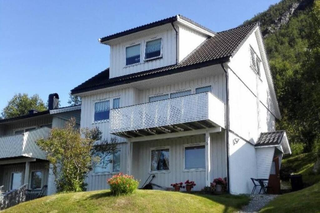 Large House With Spectacular View Vila Tromsø Exterior foto