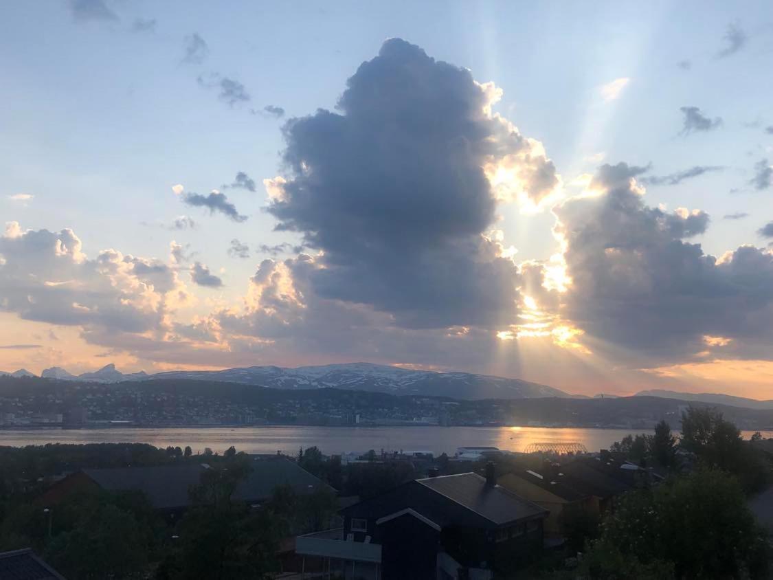 Large House With Spectacular View Vila Tromsø Exterior foto
