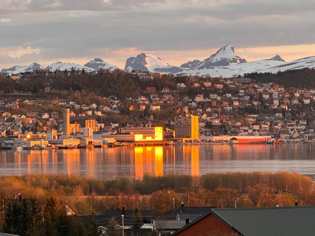 Large House With Spectacular View Vila Tromsø Exterior foto